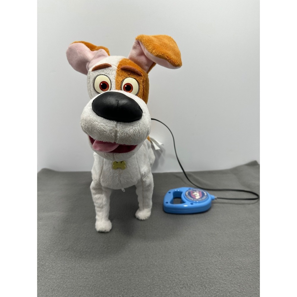 Secret Life of Pets Max Walking Talking Interactive Plush Dog Spin Master